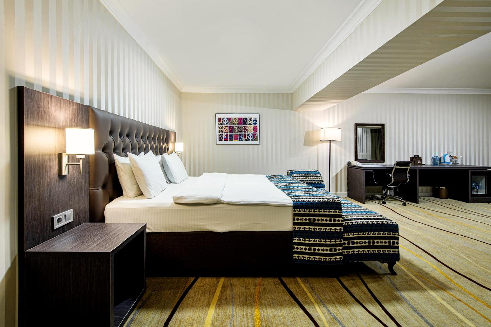 Shymkent Grand Hotel المظهر الخارجي الصورة