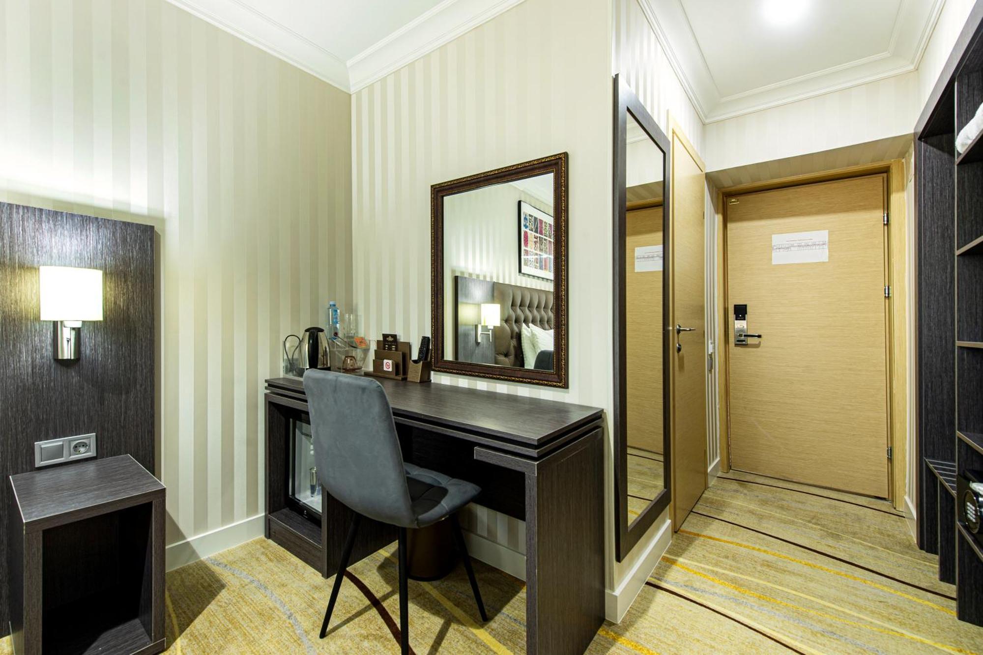 Shymkent Grand Hotel المظهر الخارجي الصورة