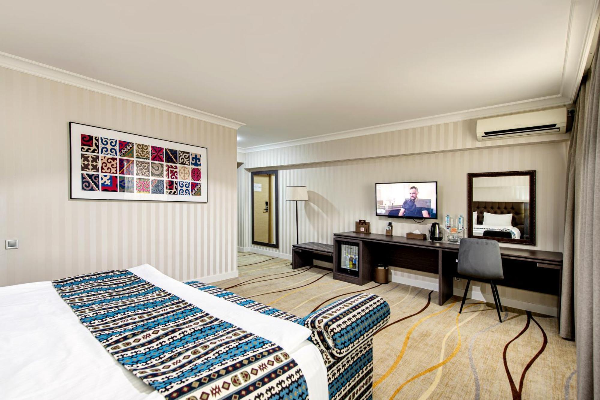 Shymkent Grand Hotel المظهر الخارجي الصورة